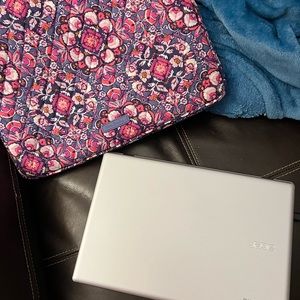 Acer laptop 180$ obo